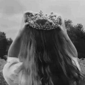 Meet your Posher, Humaira